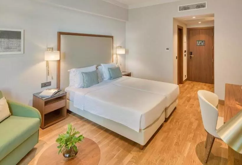 Superior Kolmen Hengen Huone, Electra Palace Thessaloniki