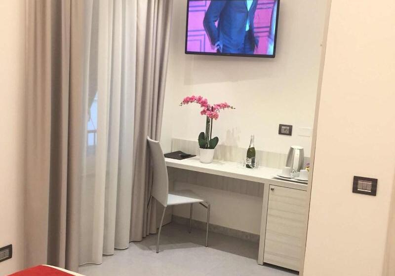 三人经典房间, Electra Palace Thessaloniki