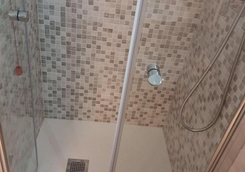 三人经典房间, Electra Palace Thessaloniki