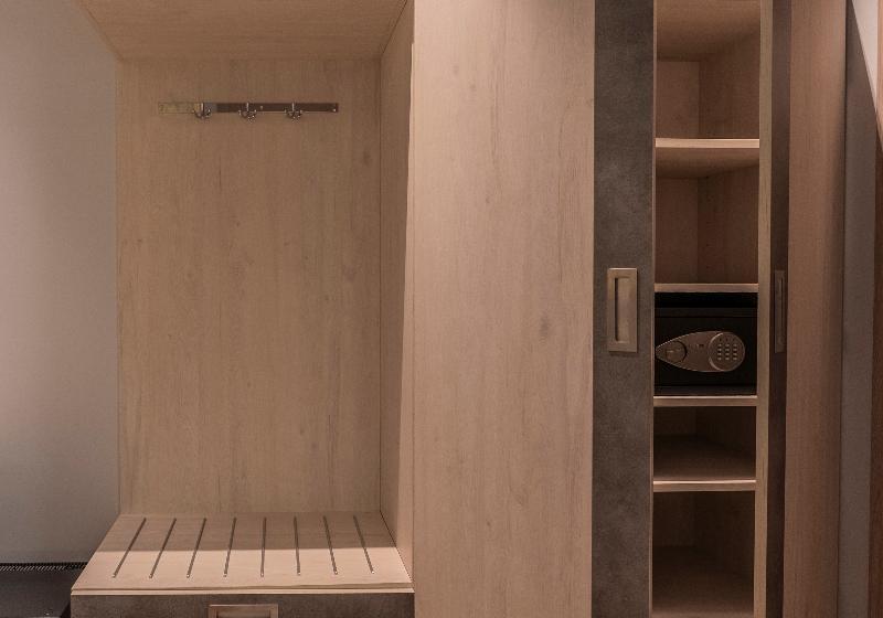 家庭间, Electra Palace Thessaloniki