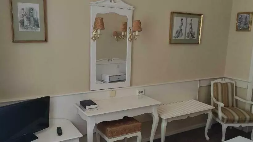 Habitación Estàndard Individual, Fiume