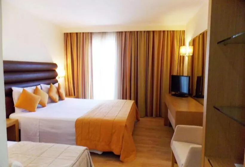 اتاق استاندارد سه نفره, Galaxy Beach Resort Bw Premier Collection