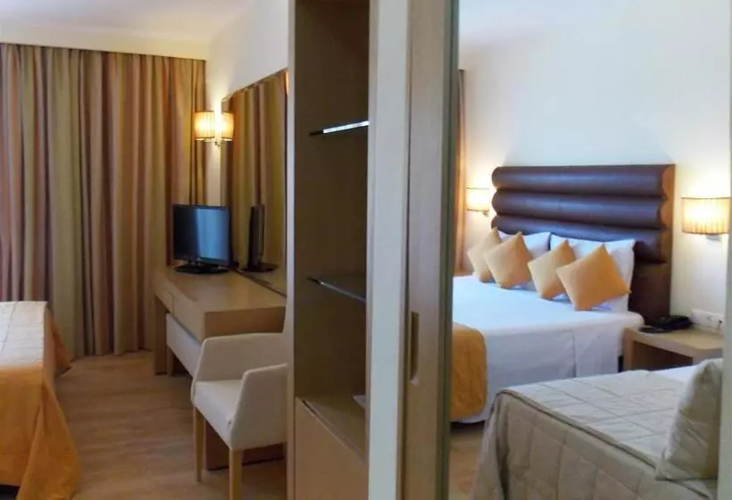 اتاق اجرایی با تخت بزرگ, Galaxy Beach Resort Bw Premier Collection