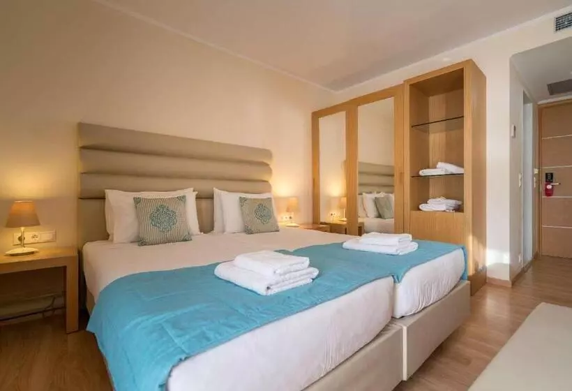 اتاق اجرایی با تخت بزرگ, Galaxy Beach Resort Bw Premier Collection