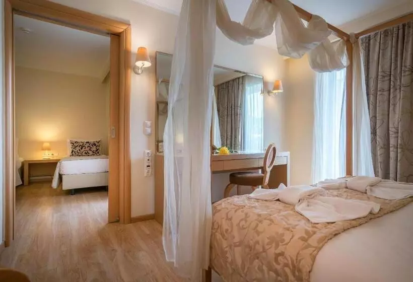 سوئیت با تخت بزرگ, Galaxy Beach Resort Bw Premier Collection