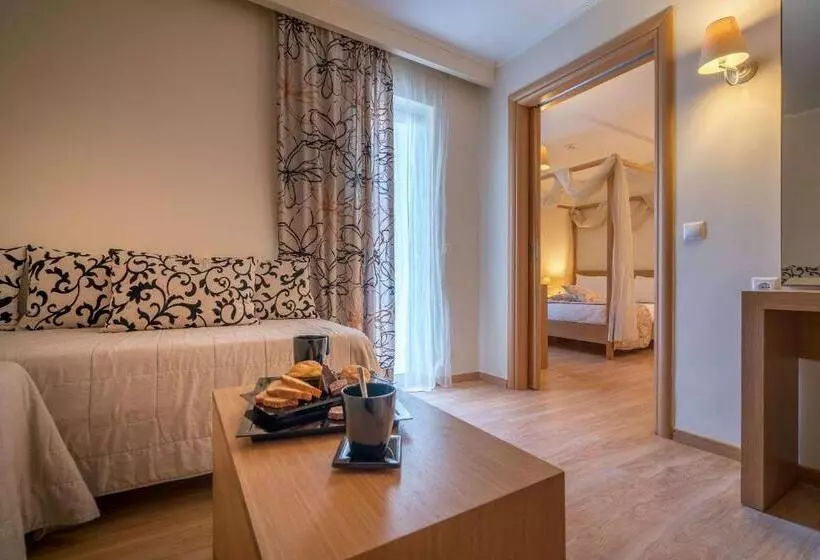 سوئیت با تخت بزرگ, Galaxy Beach Resort Bw Premier Collection