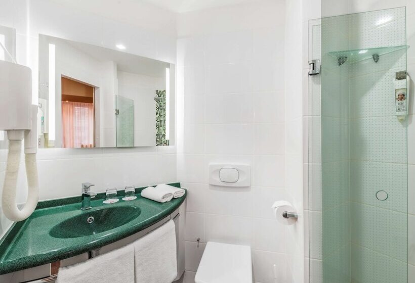 اتاق استاندارد با تخت دوبل, Ibis Budapest City
