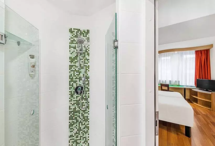اتاق استاندارد, Ibis Budapest City