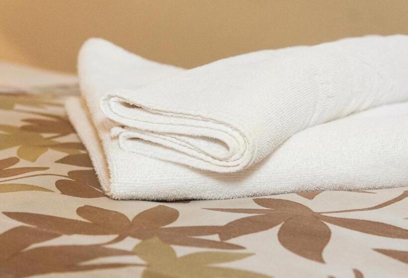 スタンダードルーム, Klastrom