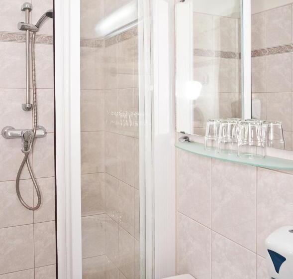 クラシックルーム, Klastrom