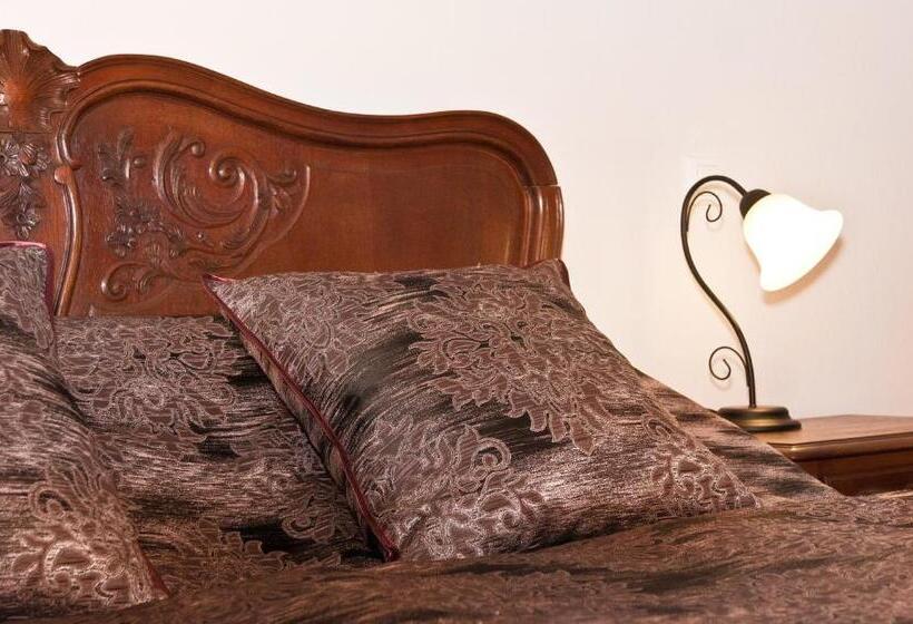 スイート, Klastrom