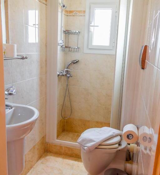 スタンダードルーム, Klonos   Kyriakos Klonos