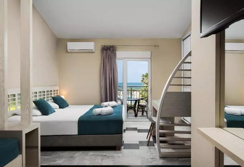Camera Deluxe, Maleme Mare