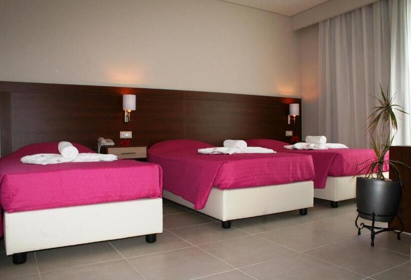 غرفة ديلوكس ثلاثية, Matala Bay Hotel & Apartments