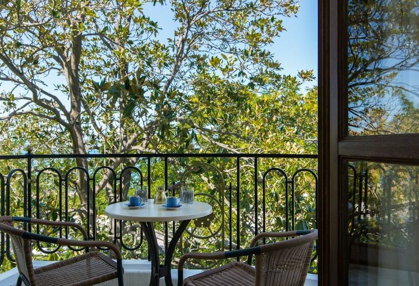 סוויטה נשיאותית, Mitsis Galini