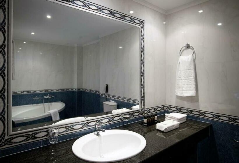 סוויטה אקזקיוטיב, Mitsis Galini