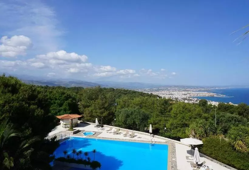 Suite Familiale, Monte Vardia
