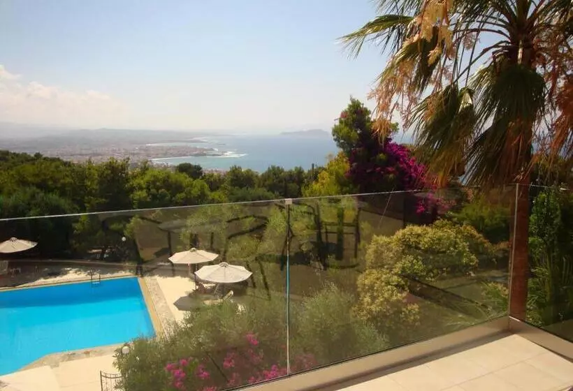 Suite Familiale, Monte Vardia