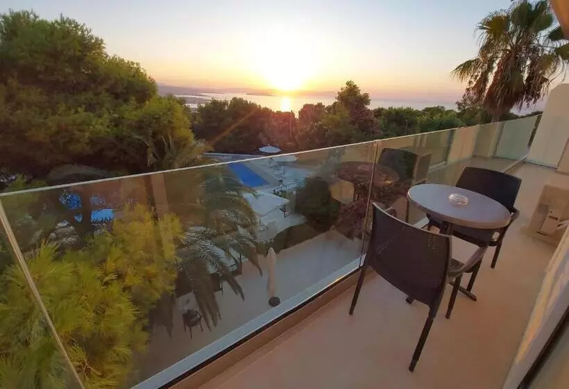 Chambre Triple Standard, Monte Vardia