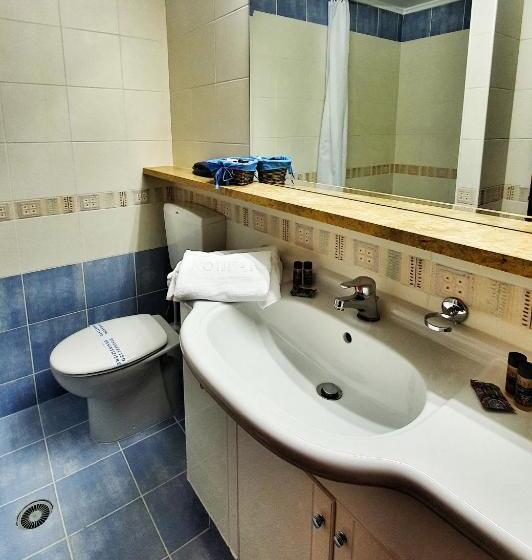 غرفة قياسية, Noufara