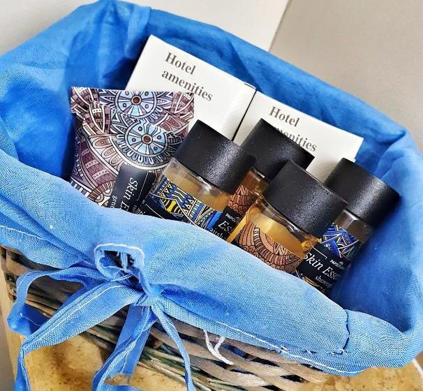 غرفة قياسية, Noufara