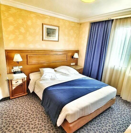 غرفة إقتصادية, Noufara