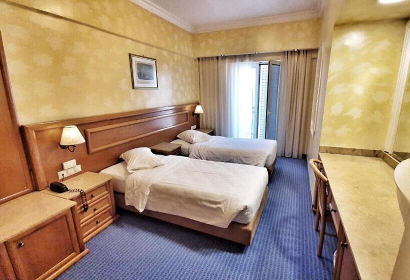 غرفة قياسية, Noufara