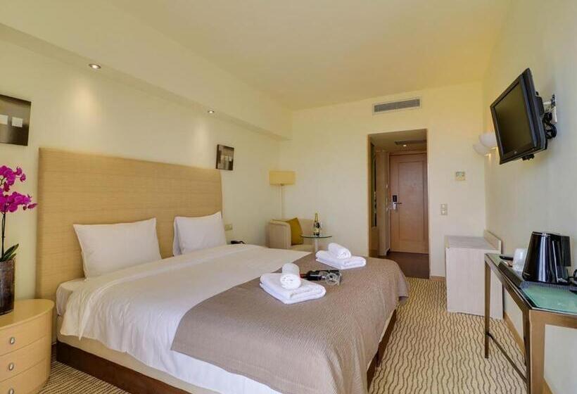 اتاق استاندارد با چشم‌انداز کوهستان, Olympian Bay Grand Resort