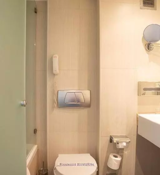 اتاق اساندارد با چشمانداز جانبی به دریا, Olympian Bay Grand Resort