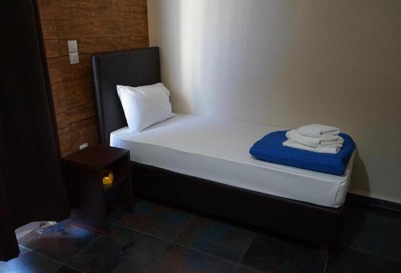 غرفة قياسية ثلاثية, Orpheus