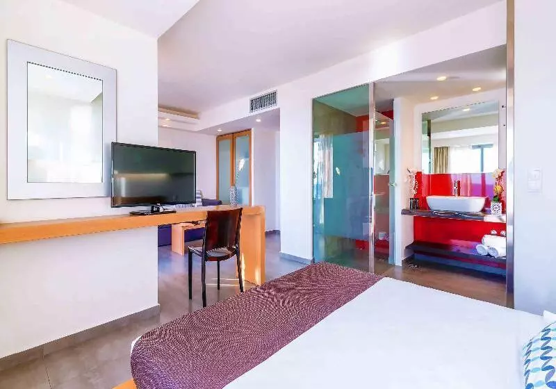 Junior Suite Vue Montagne, Petra Mare