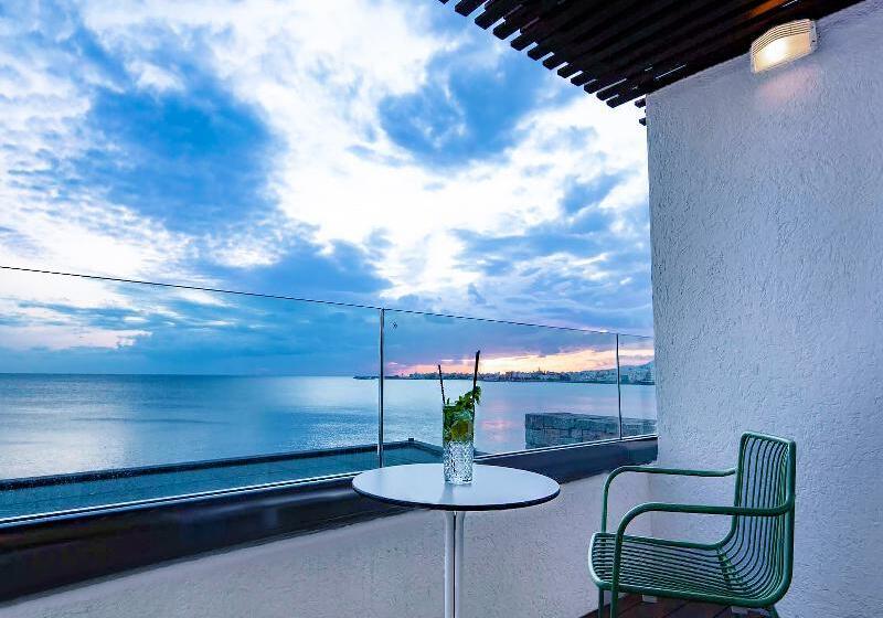 סוויטת ג'וניור נוף לים, Petra Mare