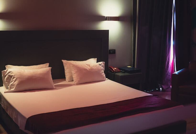 חדר דלוקס עם מרפסת, Pines