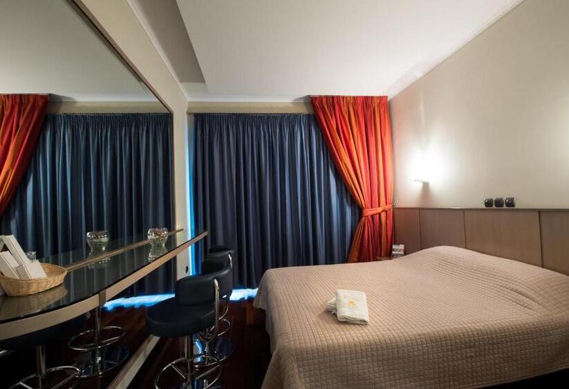 חדר סטנדרט, Pines