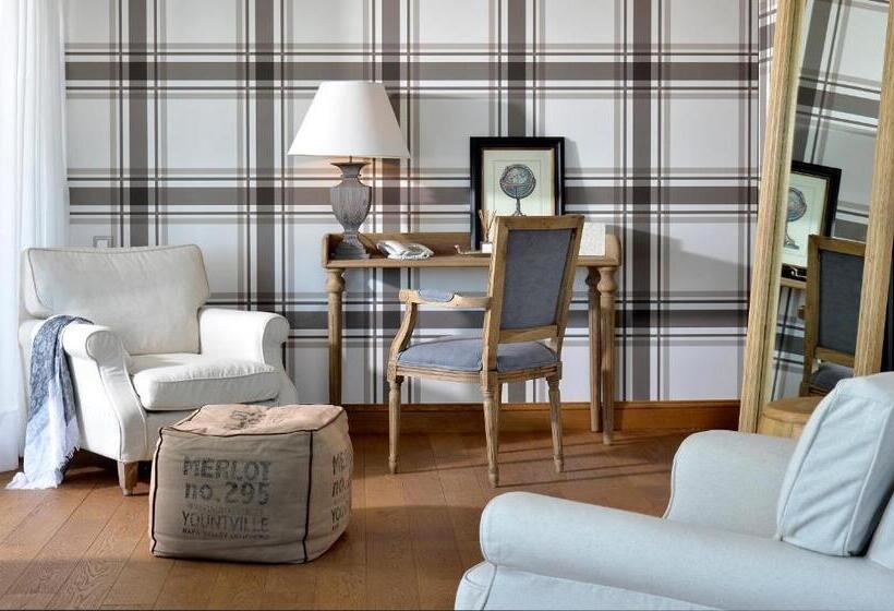 جناح دور أخير, Sea View