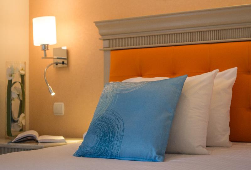 غرفة قياسية, Tropical