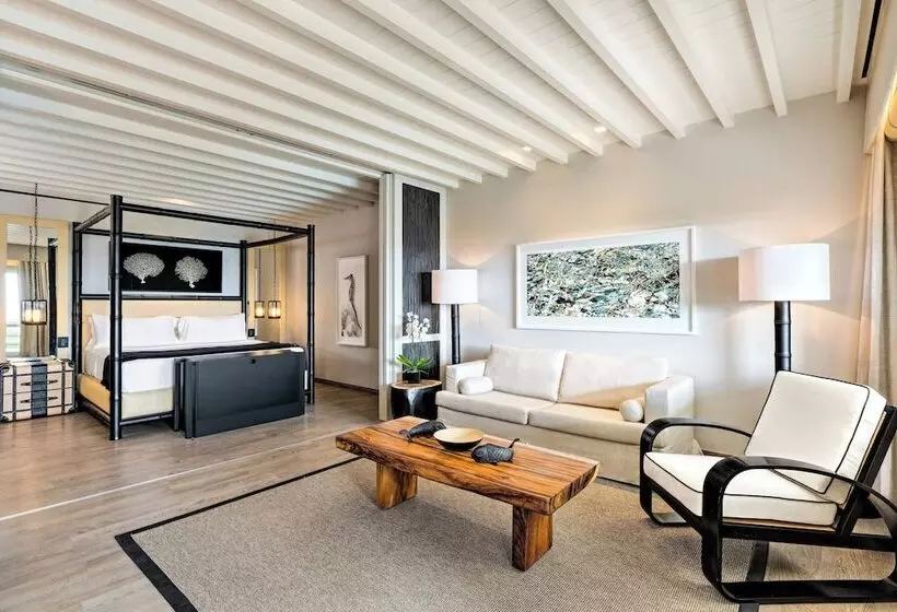Deluxe Suite Sea View, Santa Marina, A Luxury Collection Resort, Mykonos