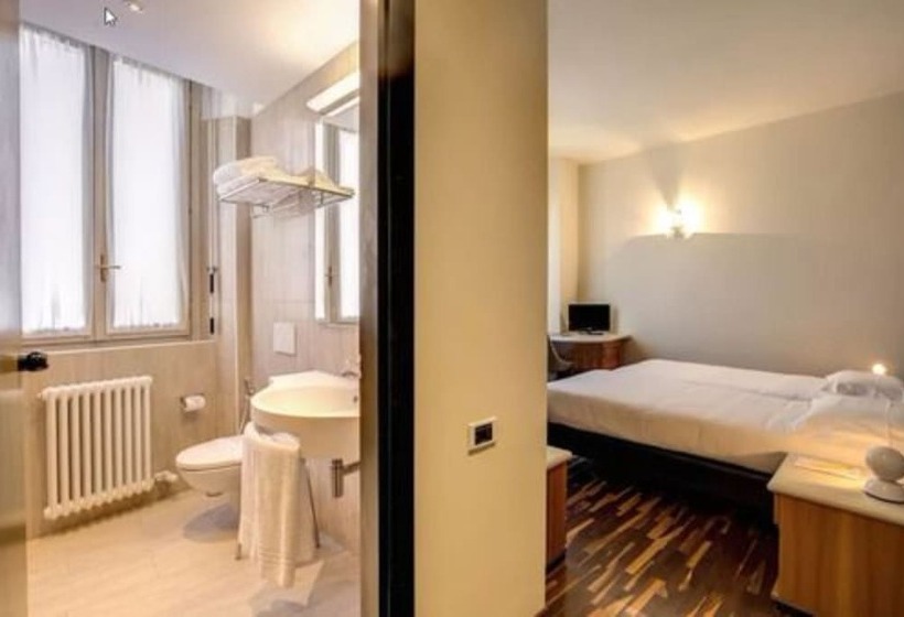 Camera Tripla Standard, Albergo Firenze