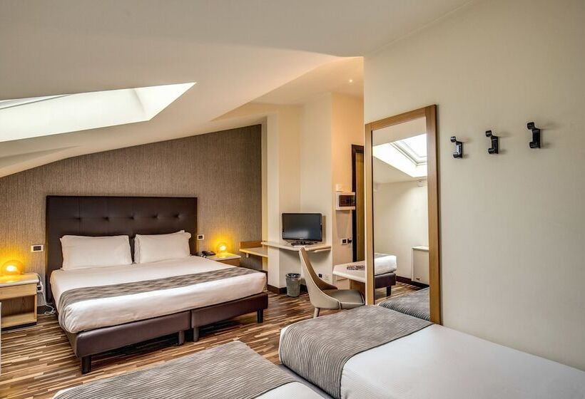 Chambre Quadruple Standard, Albergo Firenze