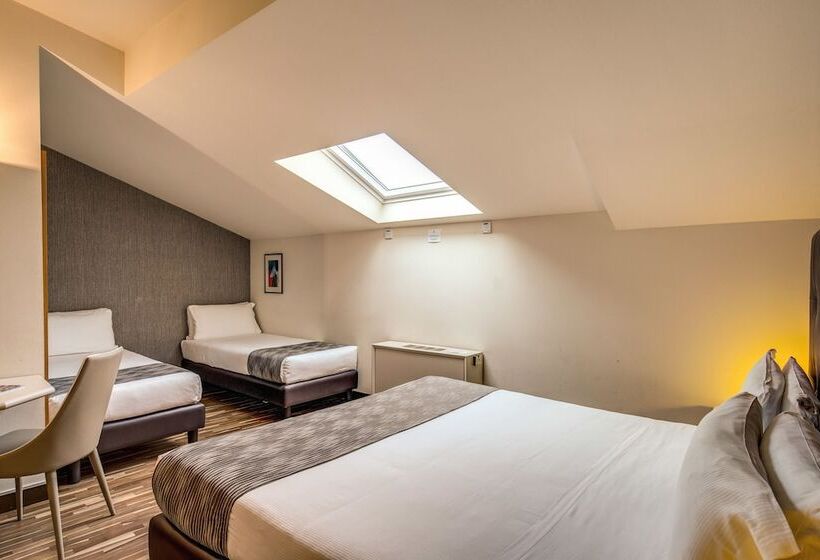 Chambre Quadruple Standard, Albergo Firenze