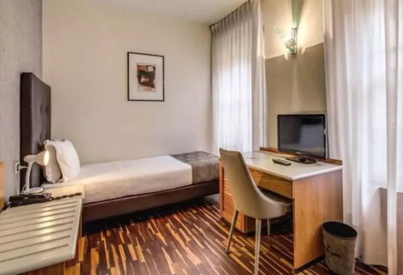 Standardeinzelzimmer, Albergo Firenze