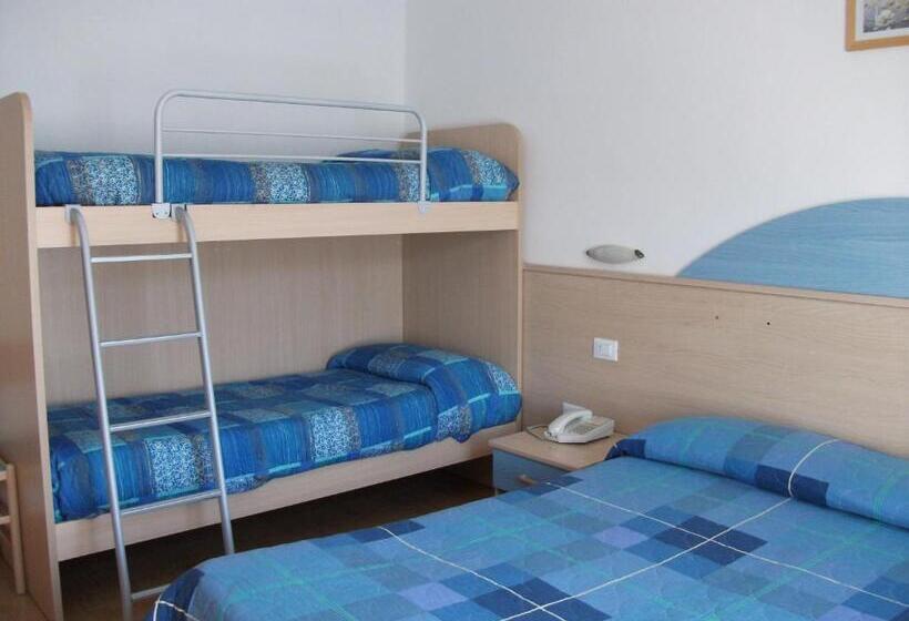 غرفة قياسية رباعية, Alle Rose