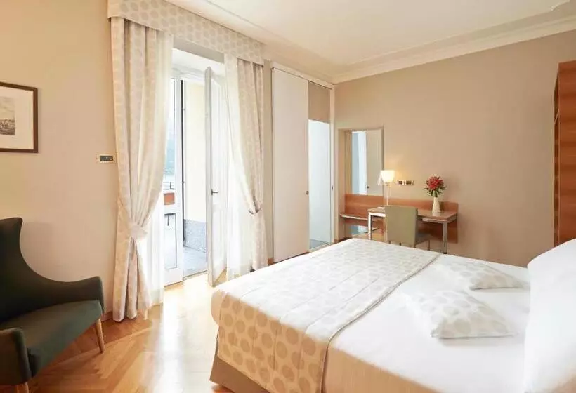 Comfort room with lake view, Belvedere