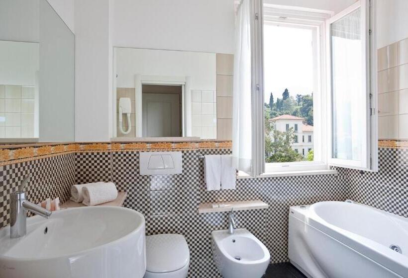 Suite with lake view, Belvedere