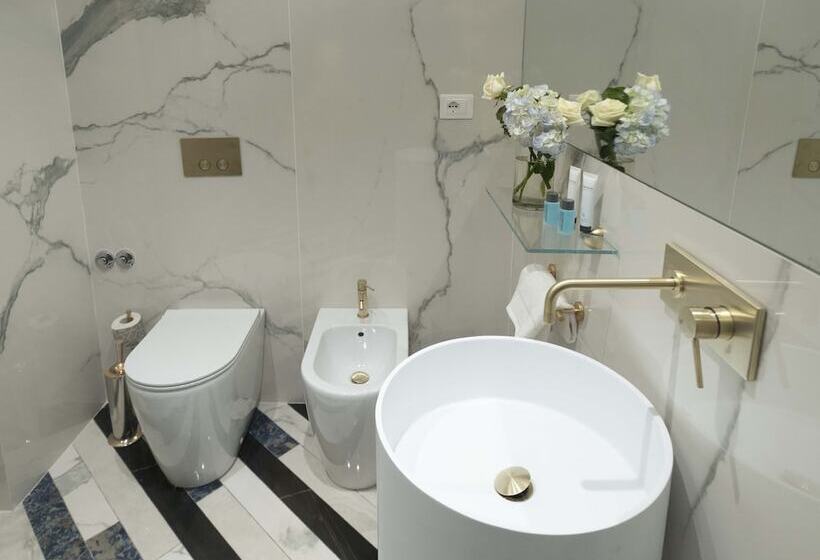 غرفة سوبيريور مطلّة علي البحر, Cala Moresca