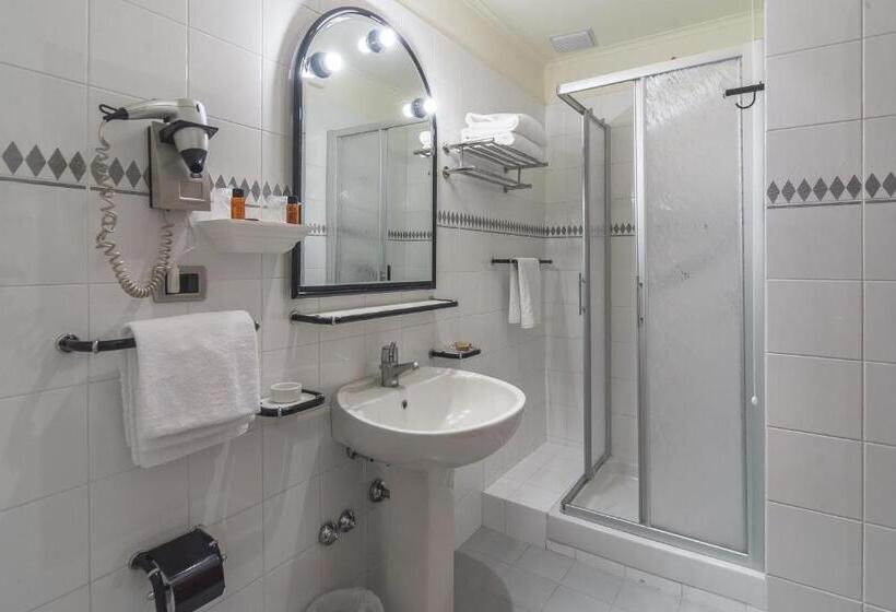 חדר אקונומי, Columbus Sul Lago