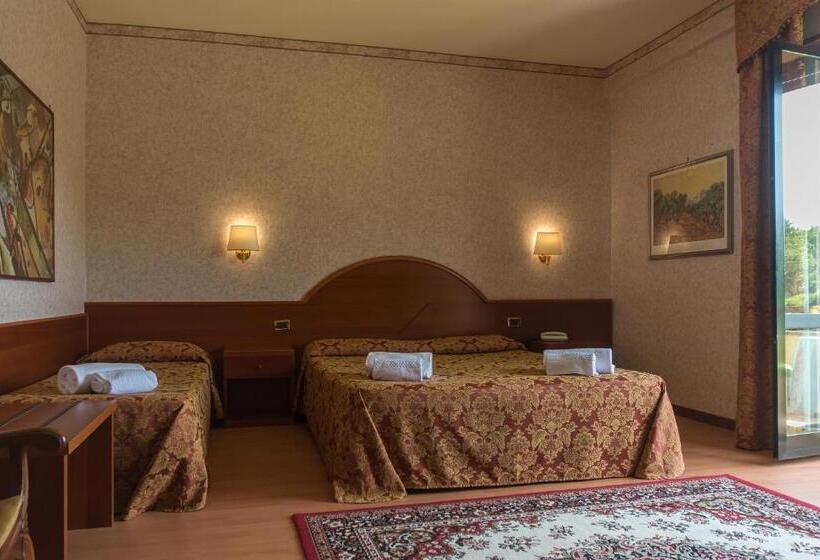 חדר סטנדרט עם מרפסת, Columbus Sul Lago