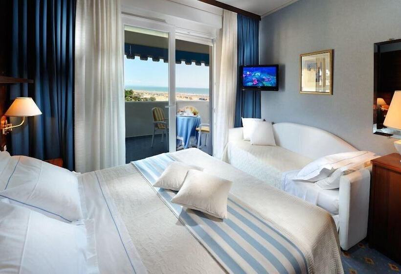 舒适三人间, Corallo