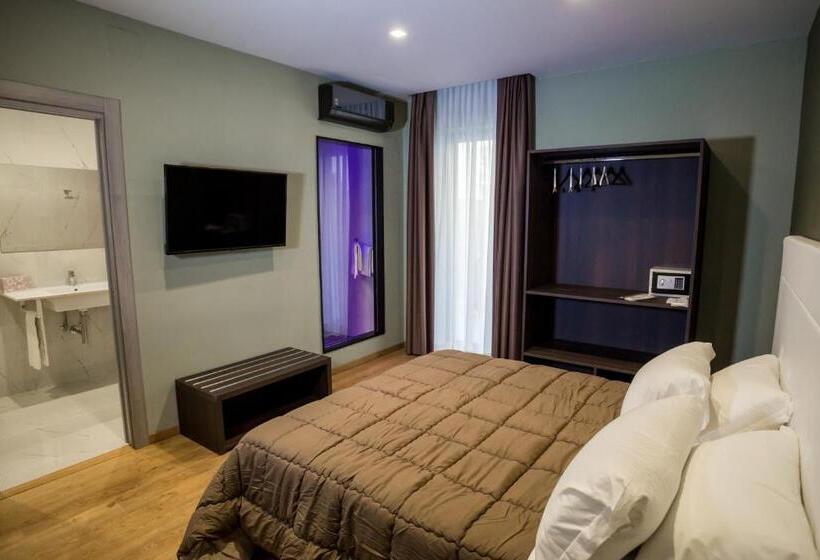 سوییت جونیور, Europa Art Caserta