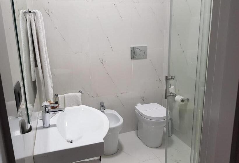 اتاق خانوادگی, Europa Art Caserta